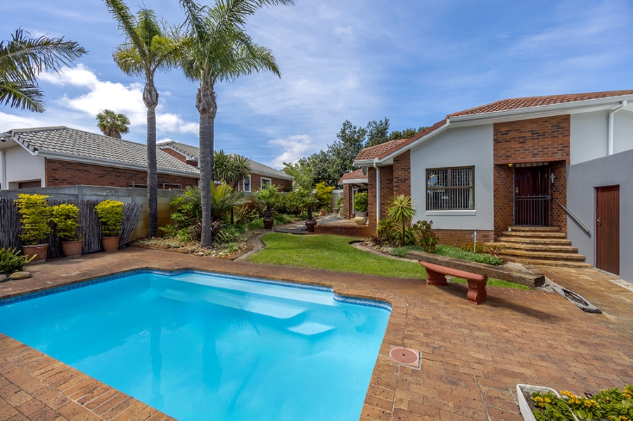 3 Bedroom Property for Sale in Kleinbosch Western Cape